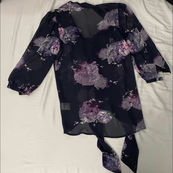 Pins & Needles Floral Bow Tie Blouse S - Picture 2 of 6